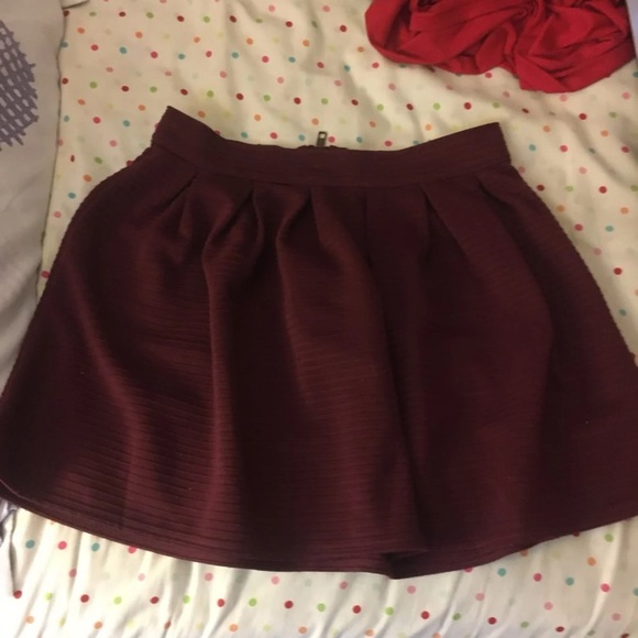 Maroon Skirt - Picture 1 of 4